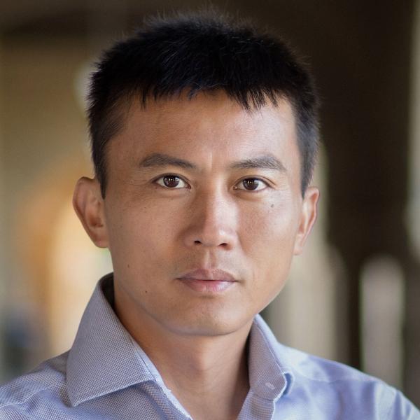 Portrait of Yi Cui, director of the Precourt Institute at Stanford 