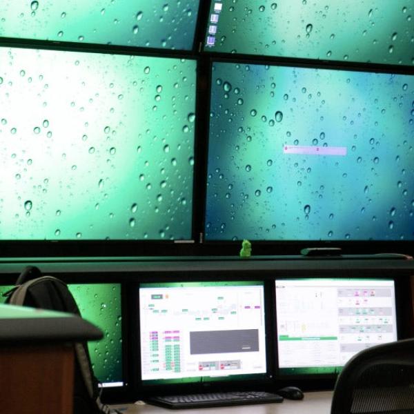 Remote experiments in the control room at LCLS